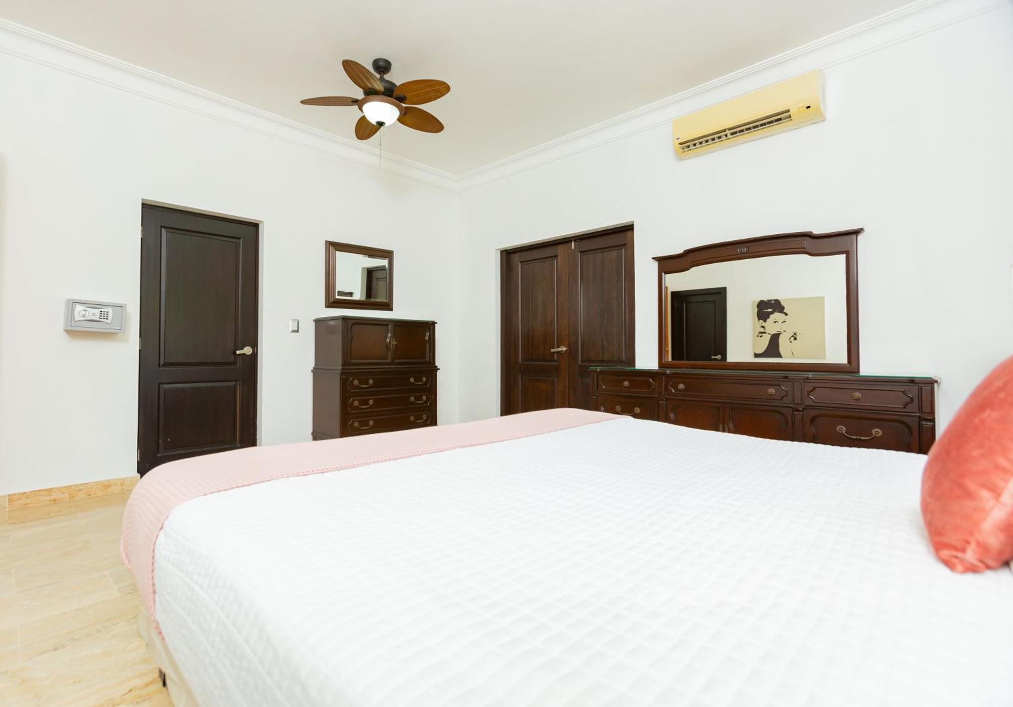 Suites At Grand Laguna Beach By Calisto Stays Sosúa Habitación foto